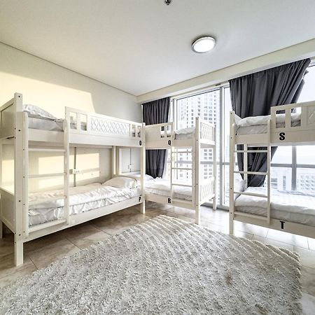 Ar Holiday Home Jbr Dubai Esterno foto